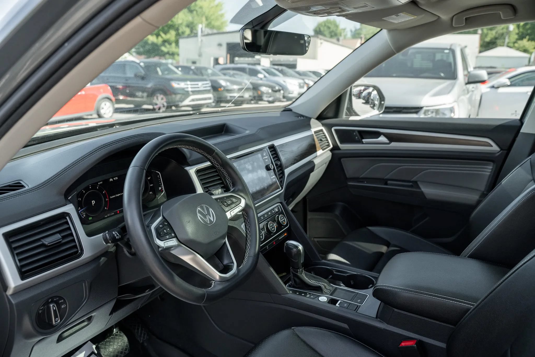 Used 2022 Volkswagen Atlas SE FWD image 6