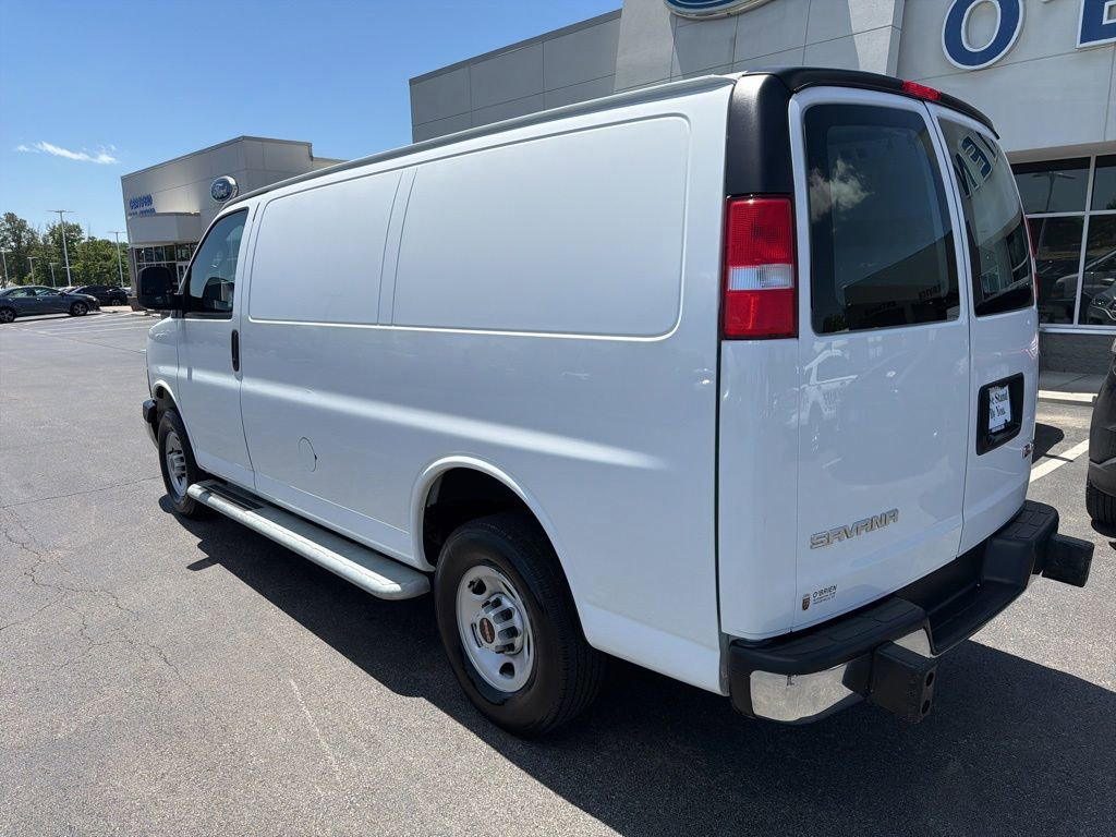 Used 2024 GMC Savana 2500 w/ Driver Convenience Package RWD image 3