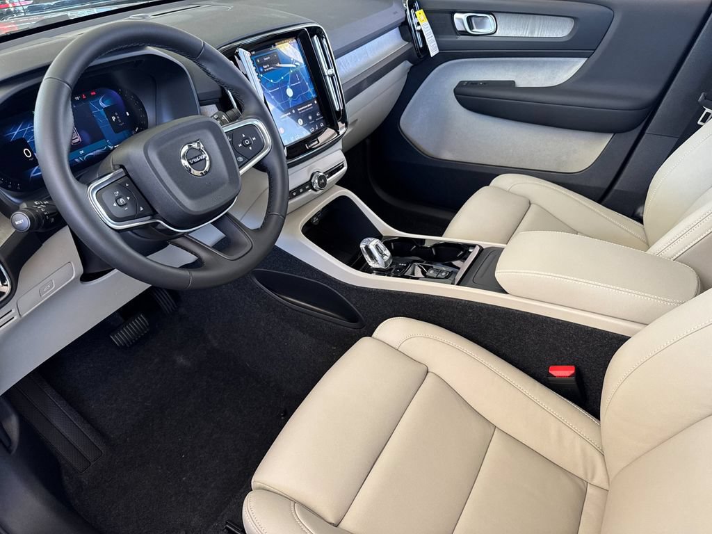New 2026 Volvo XC40 B5 Plus w/ Protection Package Premier AWD/4WD image 9