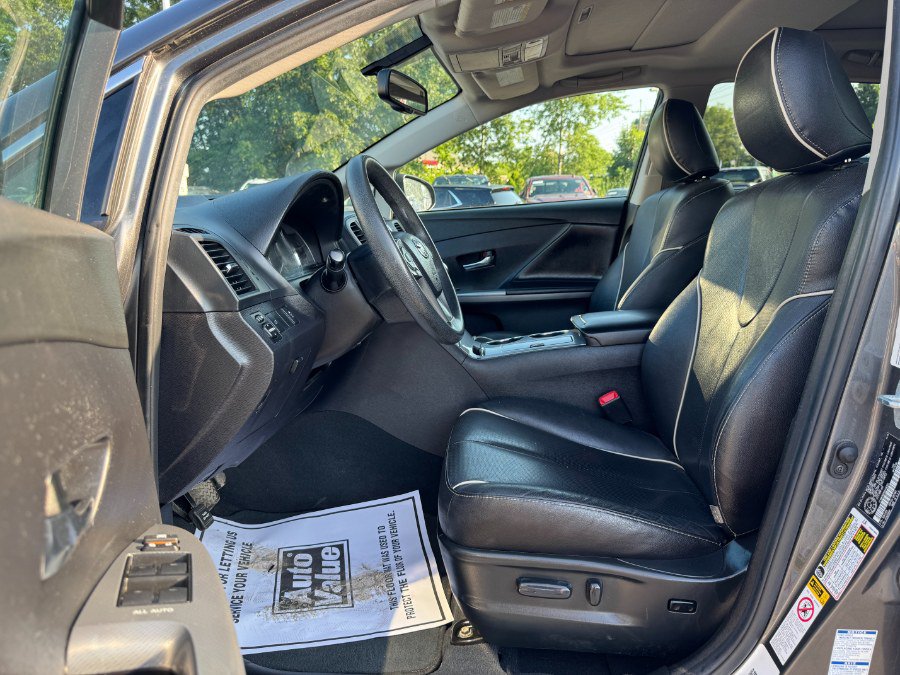 Used 2016 Toyota Venza AWD image 15