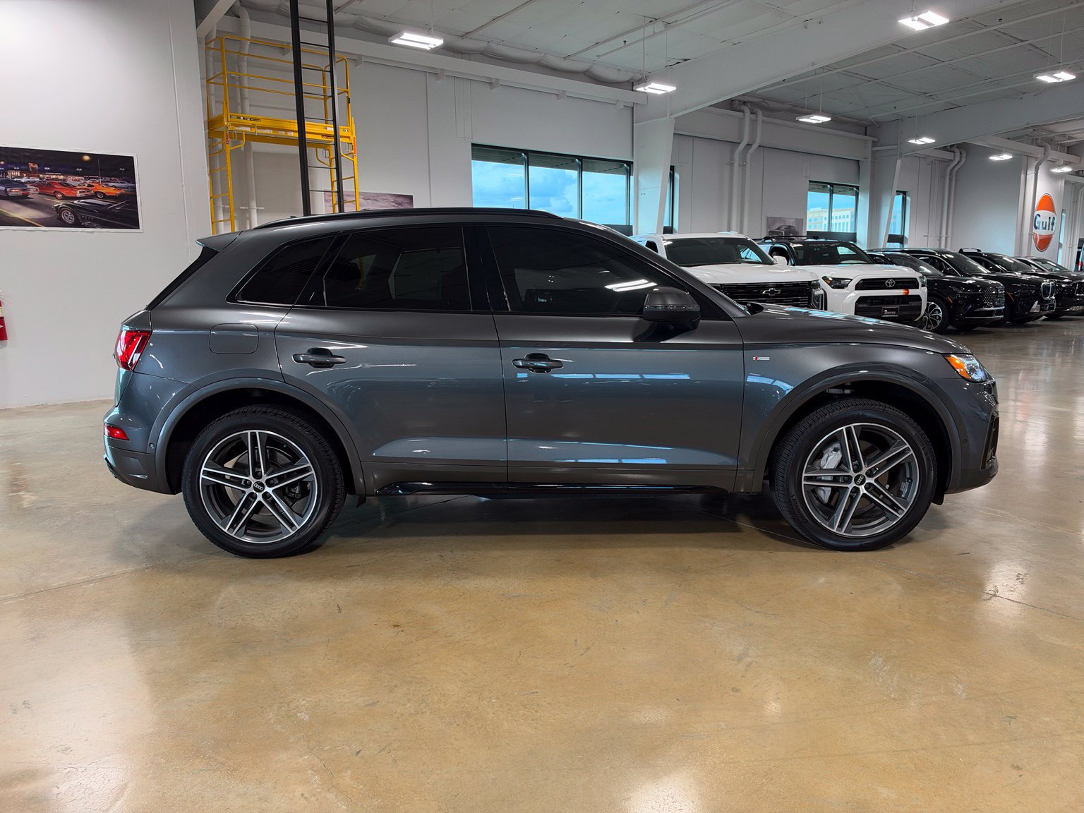 Used 2022 Audi Q5 e Prestige AWD/4WD image 9