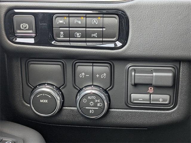 New 2026 GMC Yukon Elevation image 30