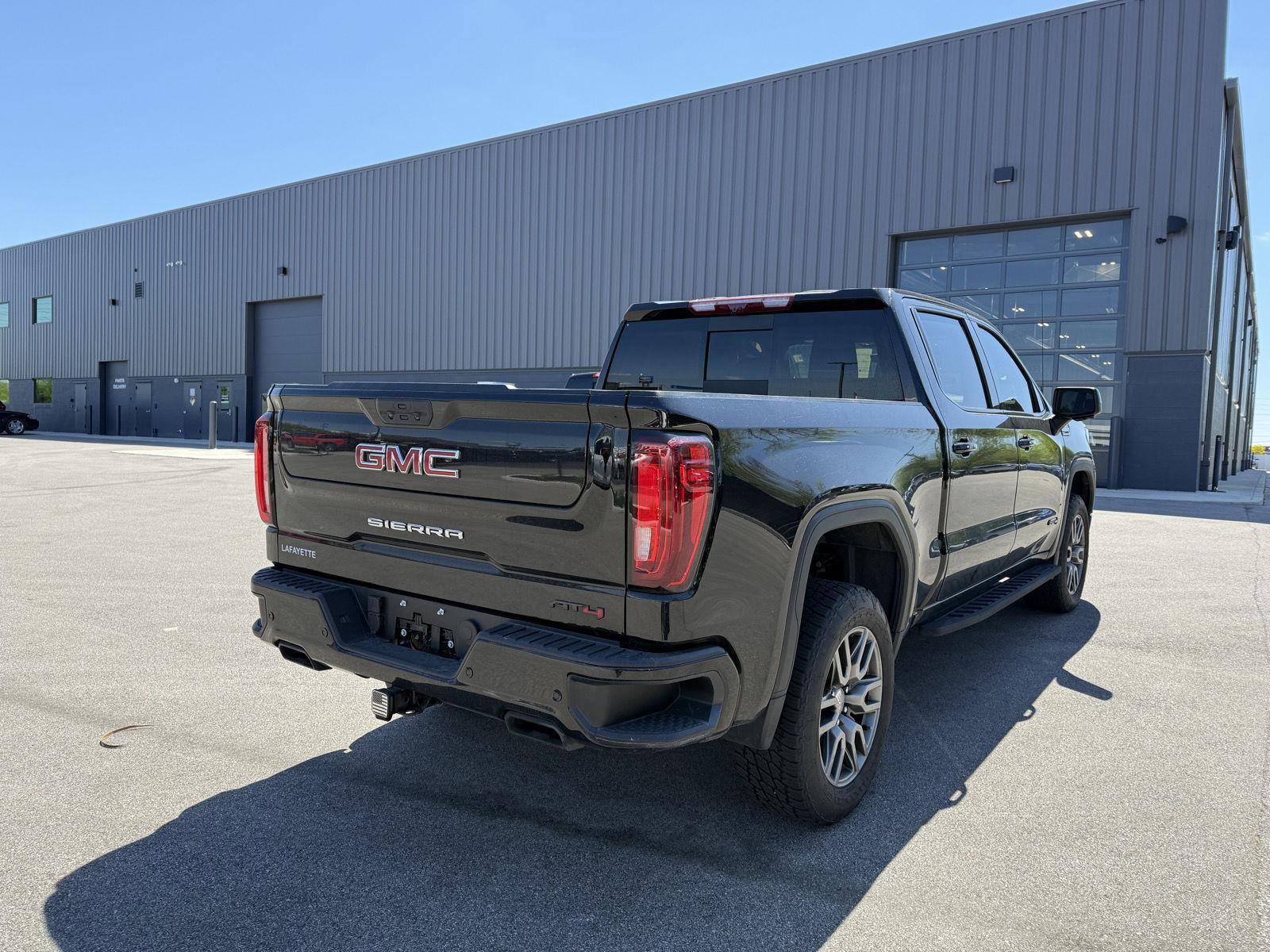 Used 2021 GMC Sierra 1500 AT4 w/ AT4 Premium Package image 3