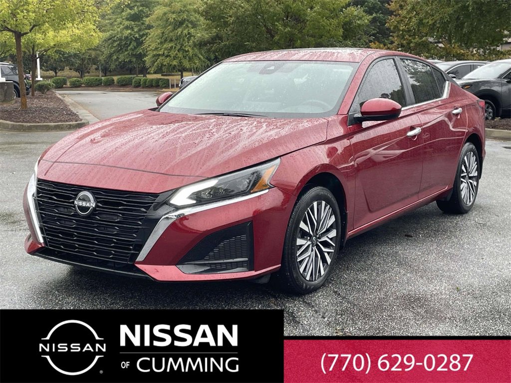 Used 2024 Nissan Altima 2.5 SV w/ SV Premium Package