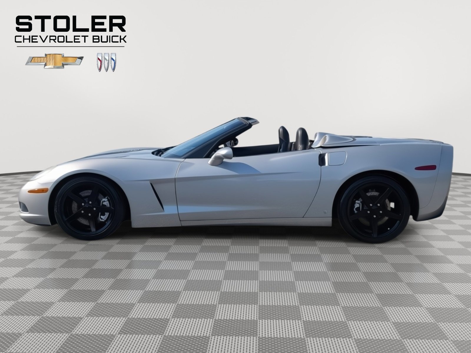 Used 2006 Chevrolet Corvette Convertible w/ Preferred Equipment Group image 2