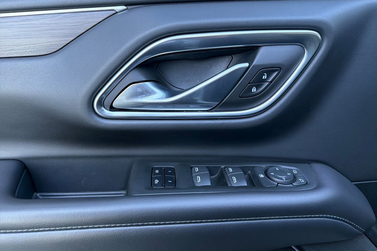 Used 2022 Chevrolet Tahoe LT image 12