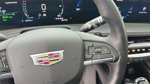 Used 2024 Cadillac XT4 Premium Luxury image 19