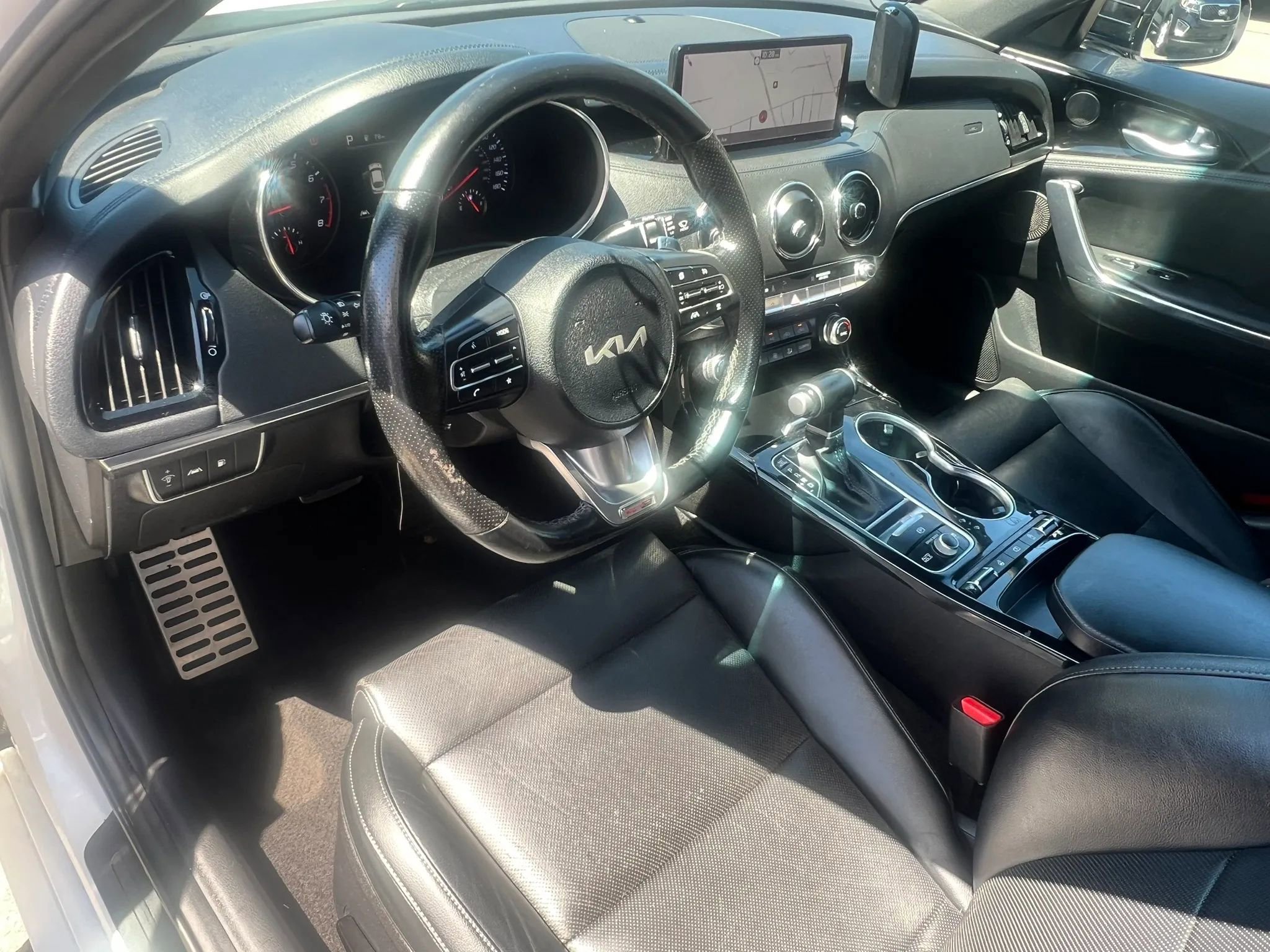 Used 2022 Kia Stinger GT-Line w/ Sun & Sound Package AWD/4WD image 15