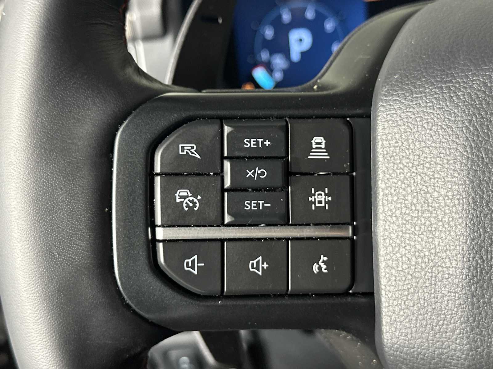 Used 2025 Ford F150 Raptor AWD/4WD image 32