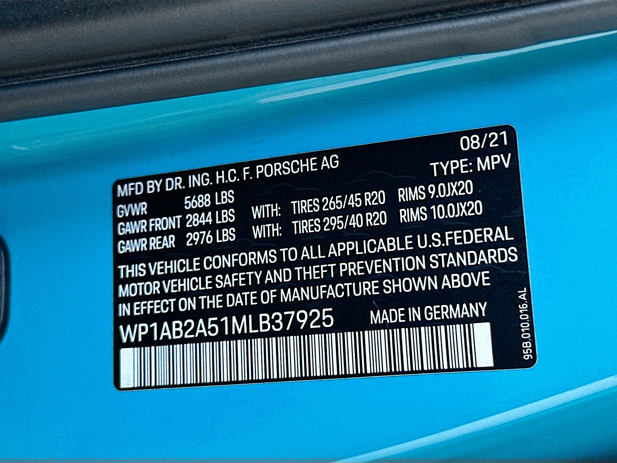 Used 2021 Porsche Macan S image 35