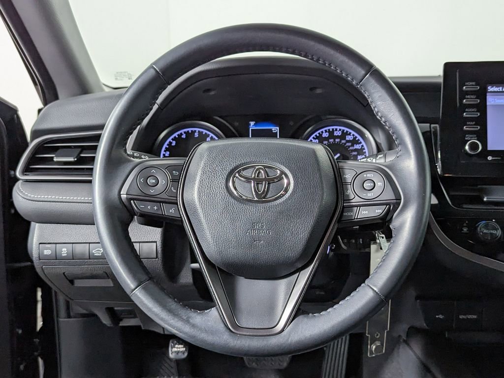 Used 2023 Toyota Camry SE image 25