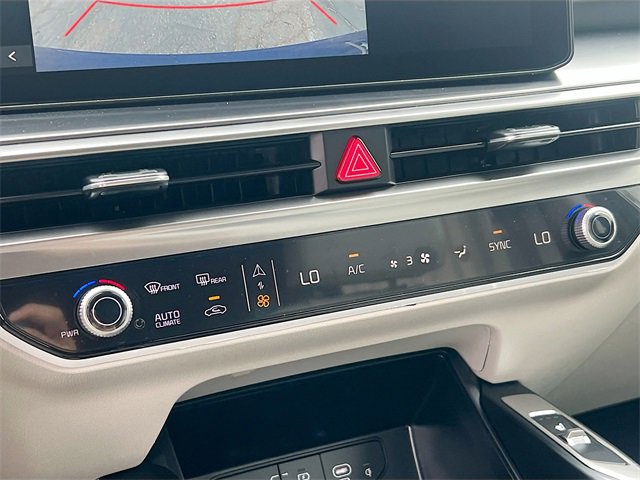 New 2025 Kia Sorento EX w/ Panoramic Sunroof Package image 16