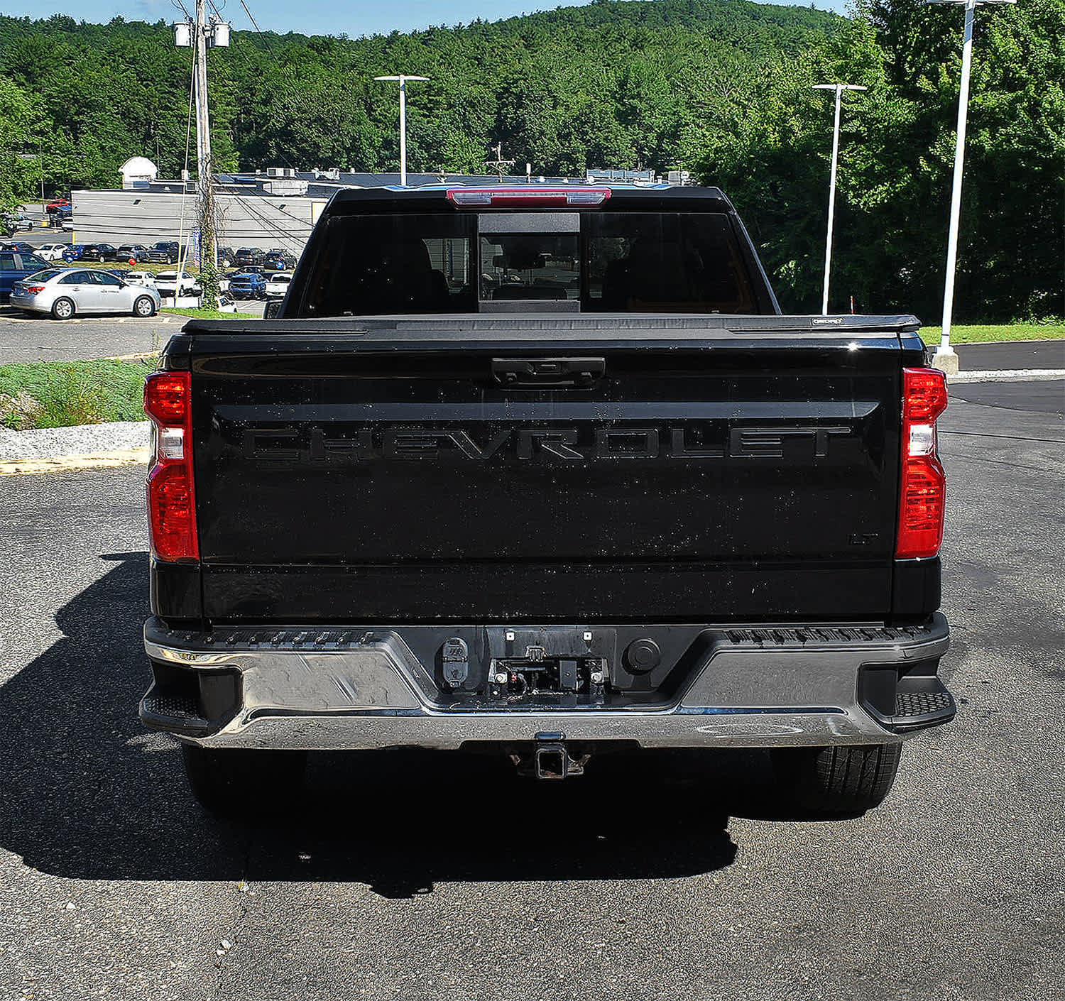Used 2023 Chevrolet Silverado 1500 LT w/ Leather Package AWD/4WD image 7