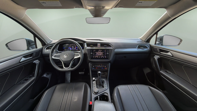 Used 2024 Volkswagen Tiguan SE AWD/4WD image 7