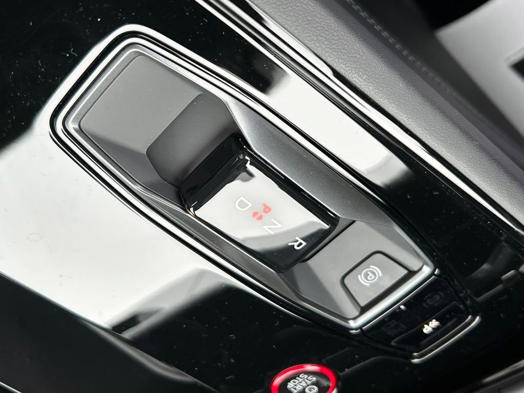 New 2026 Audi RS e-tron GT Base image 34