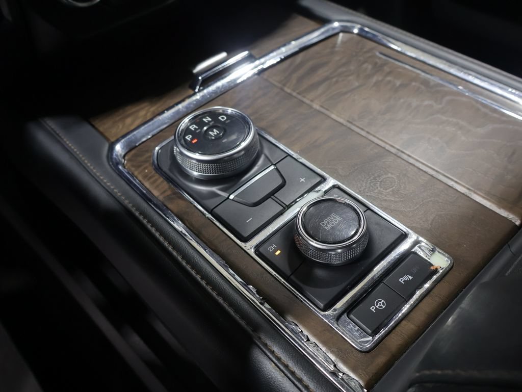 Used 2019 Ford Expedition Platinum AWD/4WD image 30