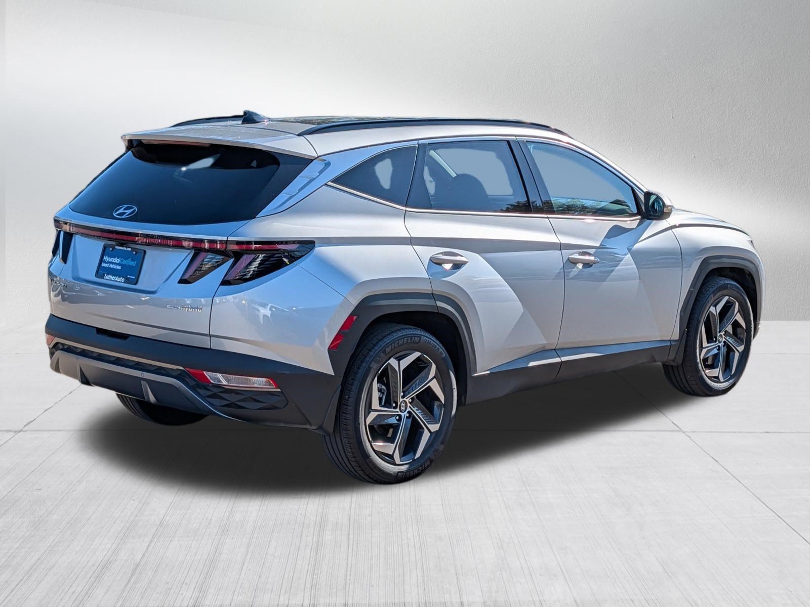 Certified 2024 Hyundai Tucson Limited AWD/4WD image 7