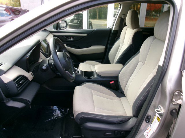 Used 2020 Subaru Outback Premium image 9
