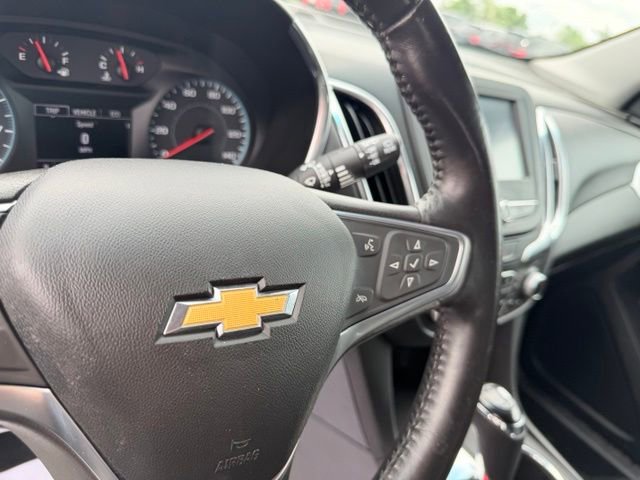 Used 2018 Chevrolet Equinox LT FWD image 11