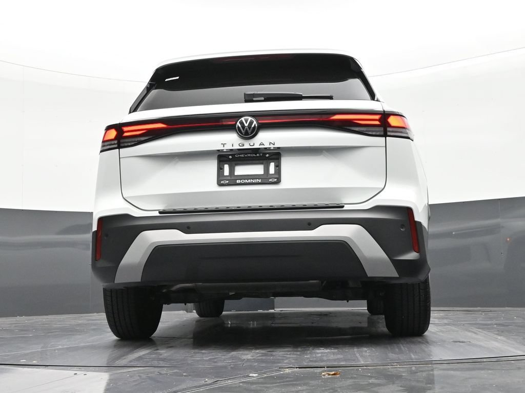 Used 2026 Volkswagen Tiguan S FWD image 23