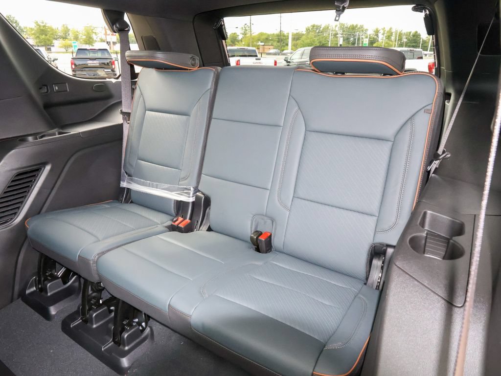New 2026 GMC Yukon AT4 w/ AT4 Premium Plus Package AWD/4WD image 14