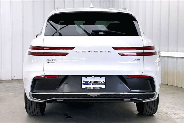 Used 2026 Genesis GV70 2.5T Advanced AWD/4WD image 4