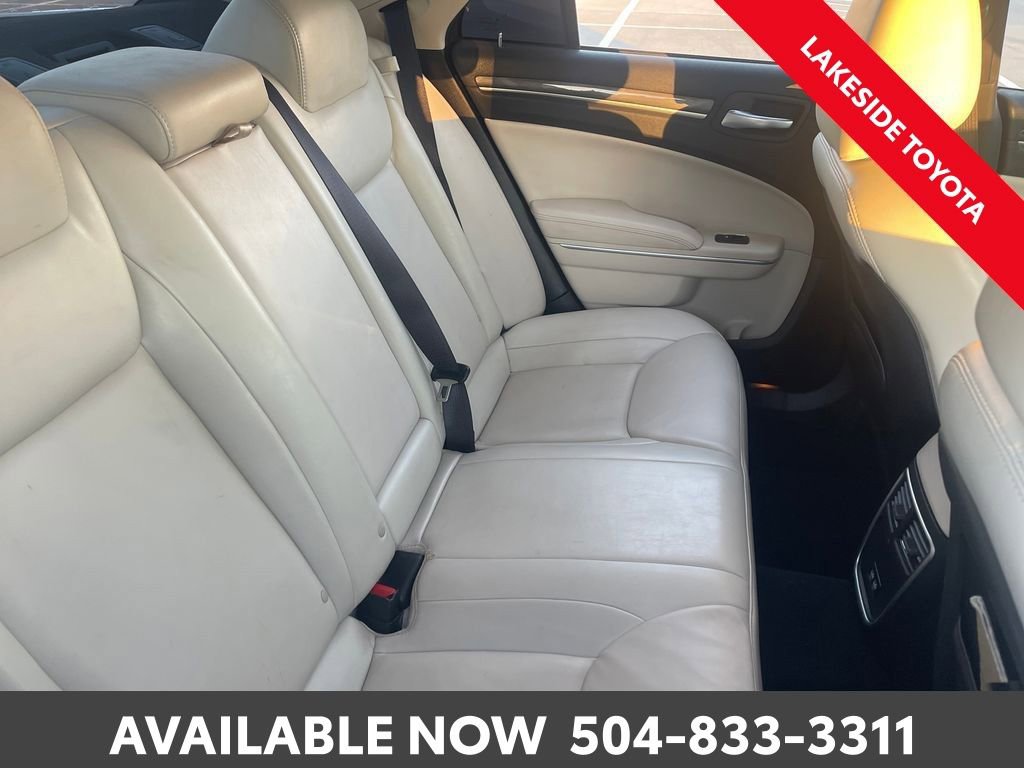 Used 2021 Chrysler 300 Touring L image 17