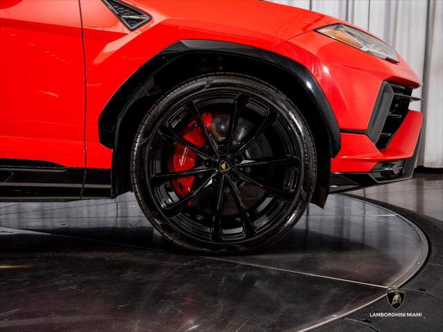 Used 2024 Lamborghini Urus S AWD/4WD image 17