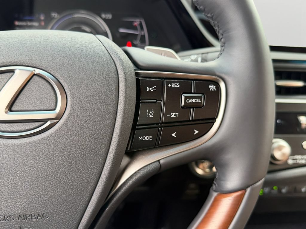 Certified 2024 Lexus ES 300h w/ Technology Package FWD image 19