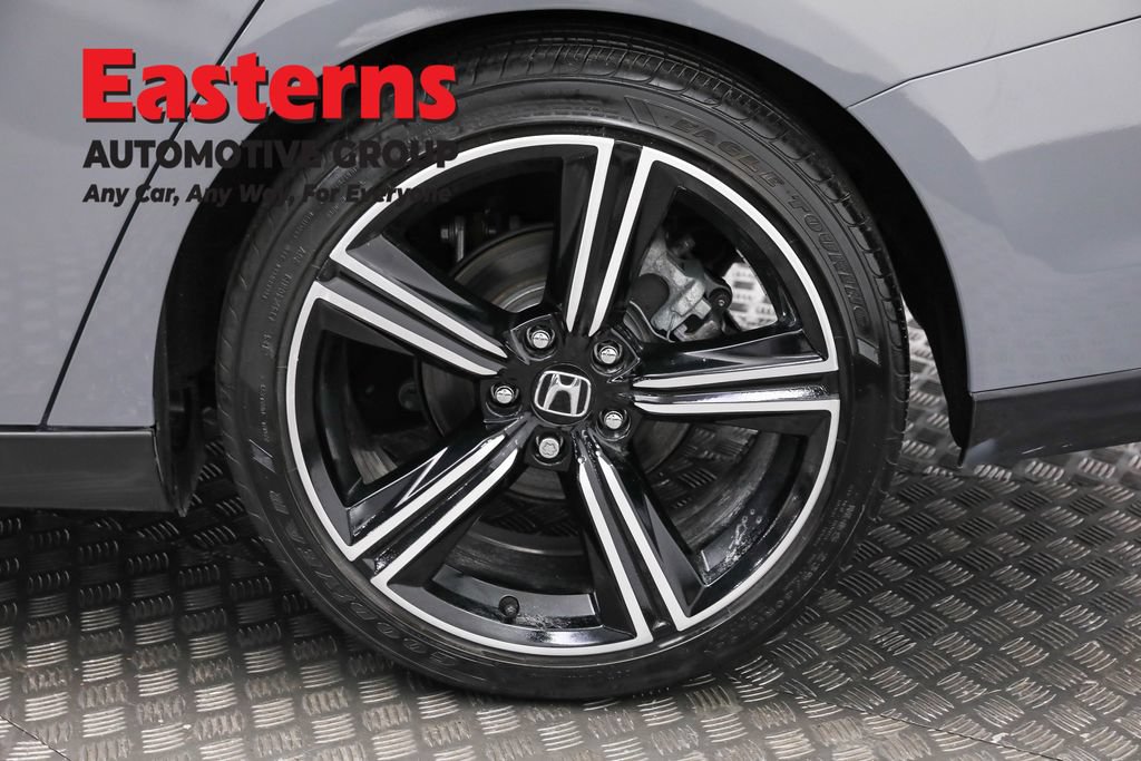 Used 2025 Honda Accord Sport image 32