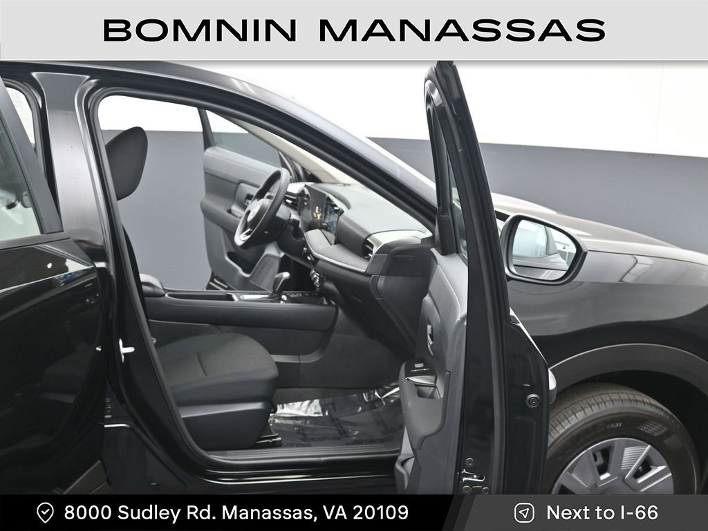 Used 2026 Nissan Kicks S FWD image 9