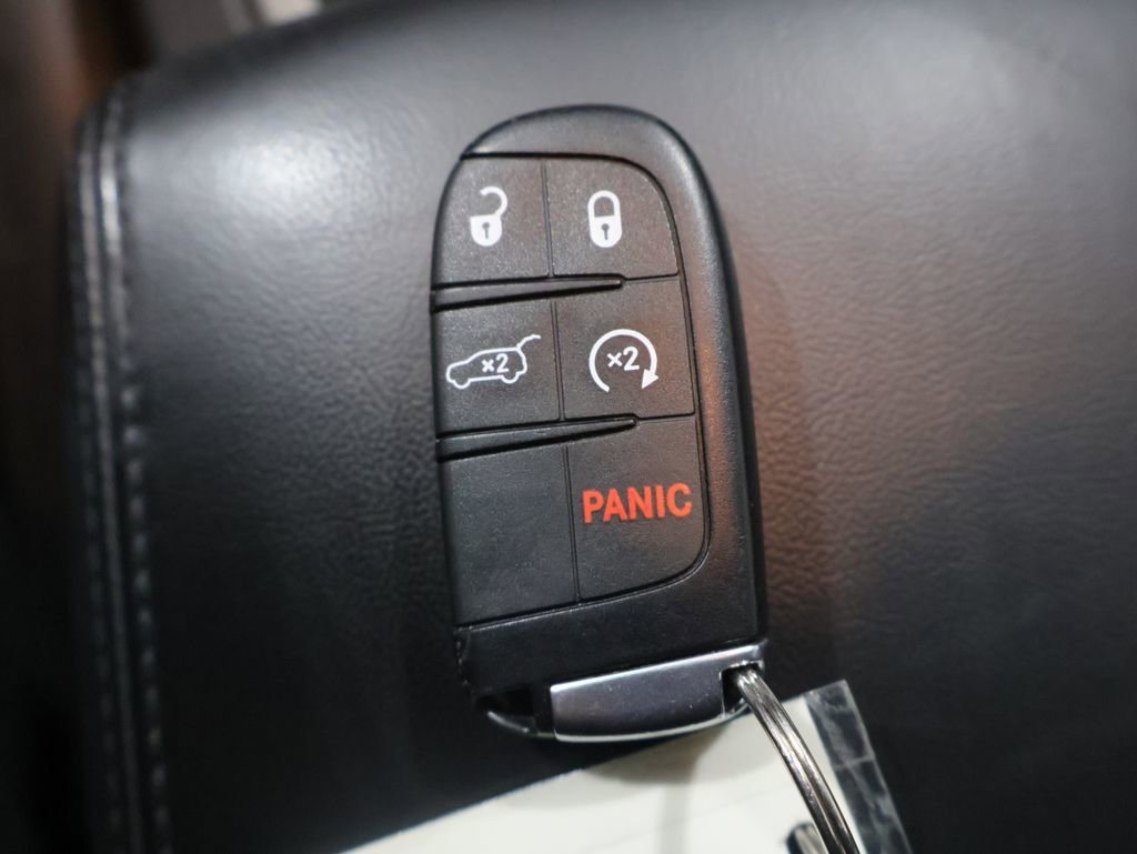 Used 2018 Jeep Grand Cherokee Altitude AWD/4WD image 27