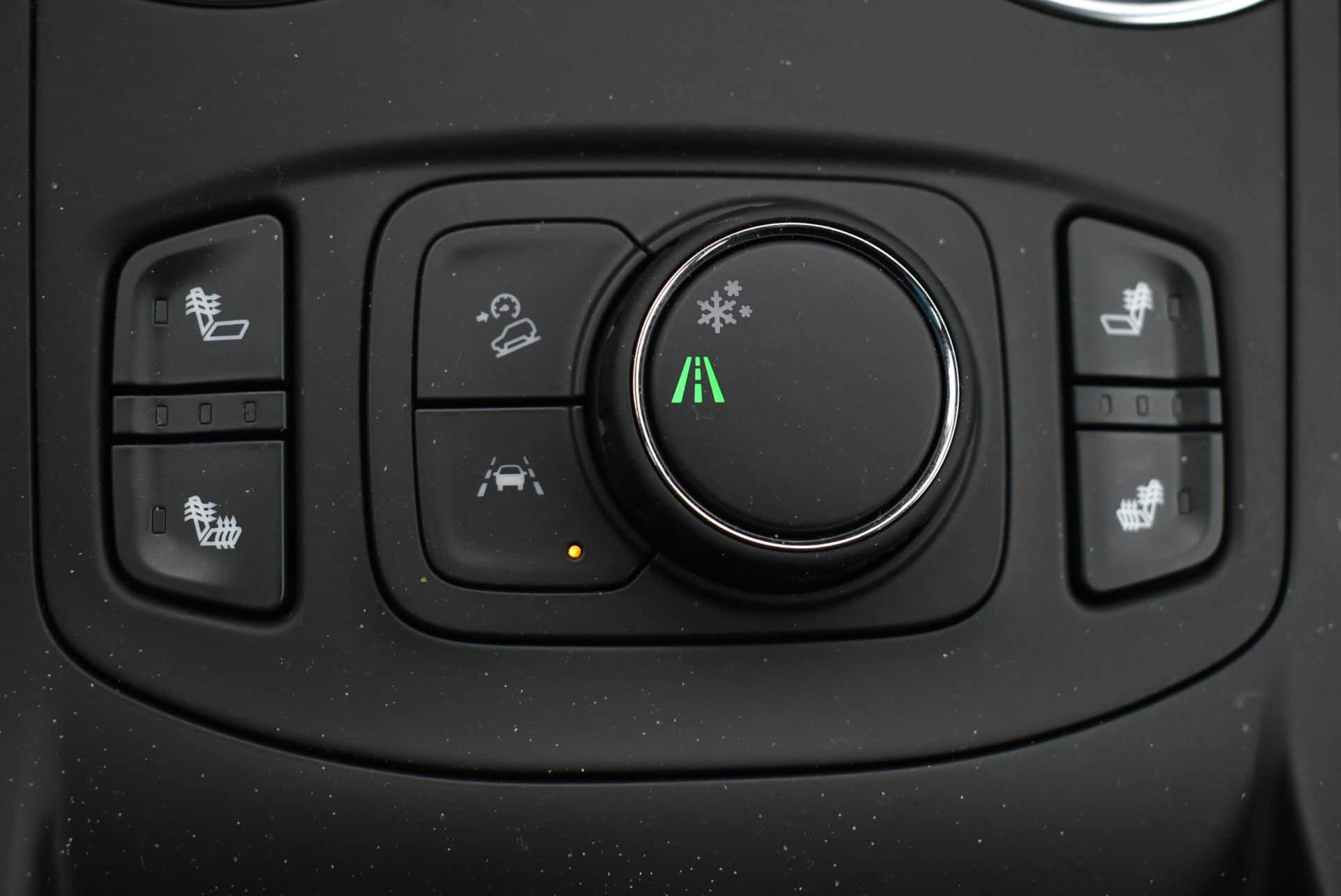 Used 2023 GMC Terrain SLE w/ Driver Convenience Package FWD image 33