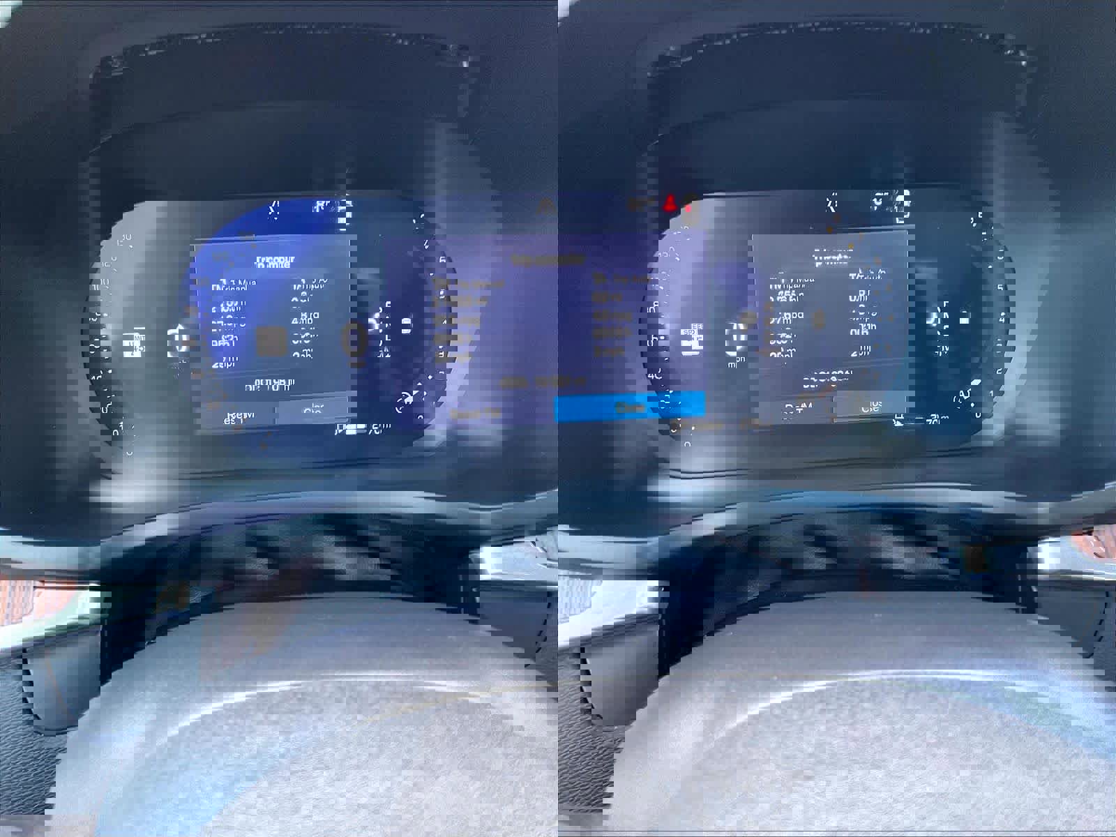 Used 2025 Volvo V60 B5 Cross Country Plus image 23