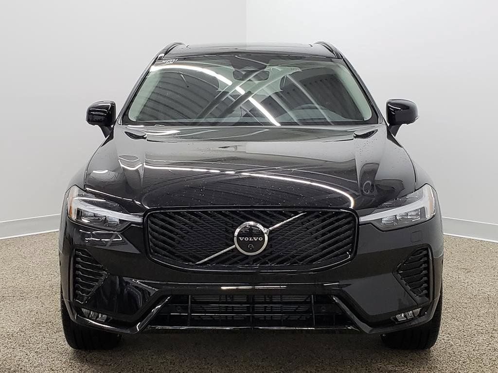 New 2026 Volvo XC60 B5 Ultra w/ Protection Package Premier AWD/4WD image 5