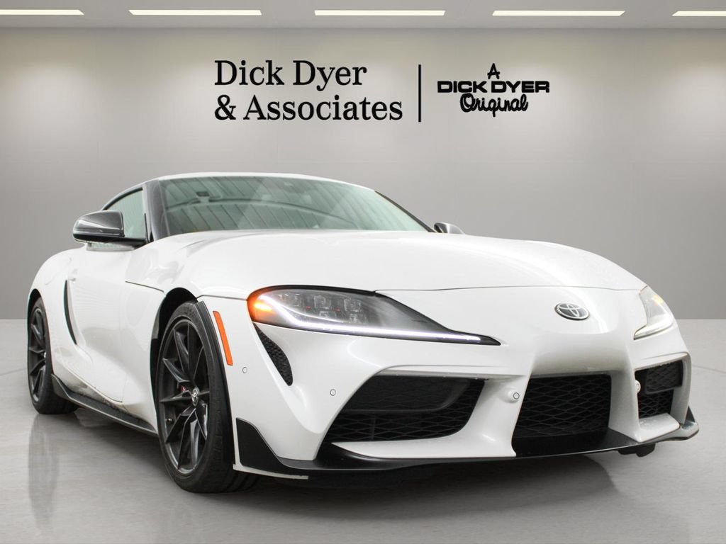 Used 2026 Toyota Supra w/ Driver Assist Package RWD image 3