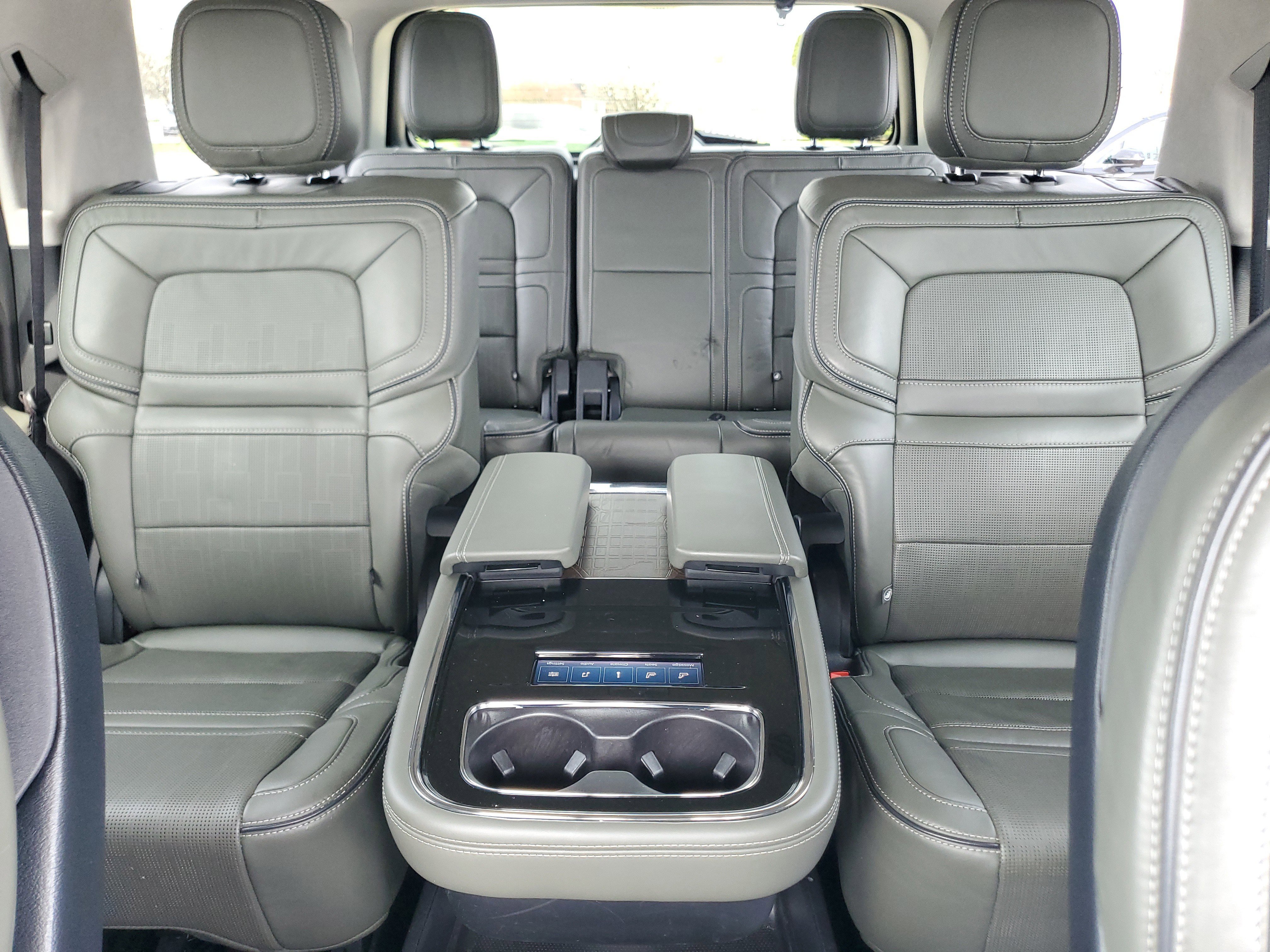 Certified 2024 Lincoln Navigator Black Label AWD/4WD image 19