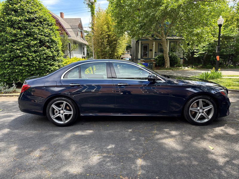 Used 2017 Mercedes-Benz E 300 4MATIC image 6