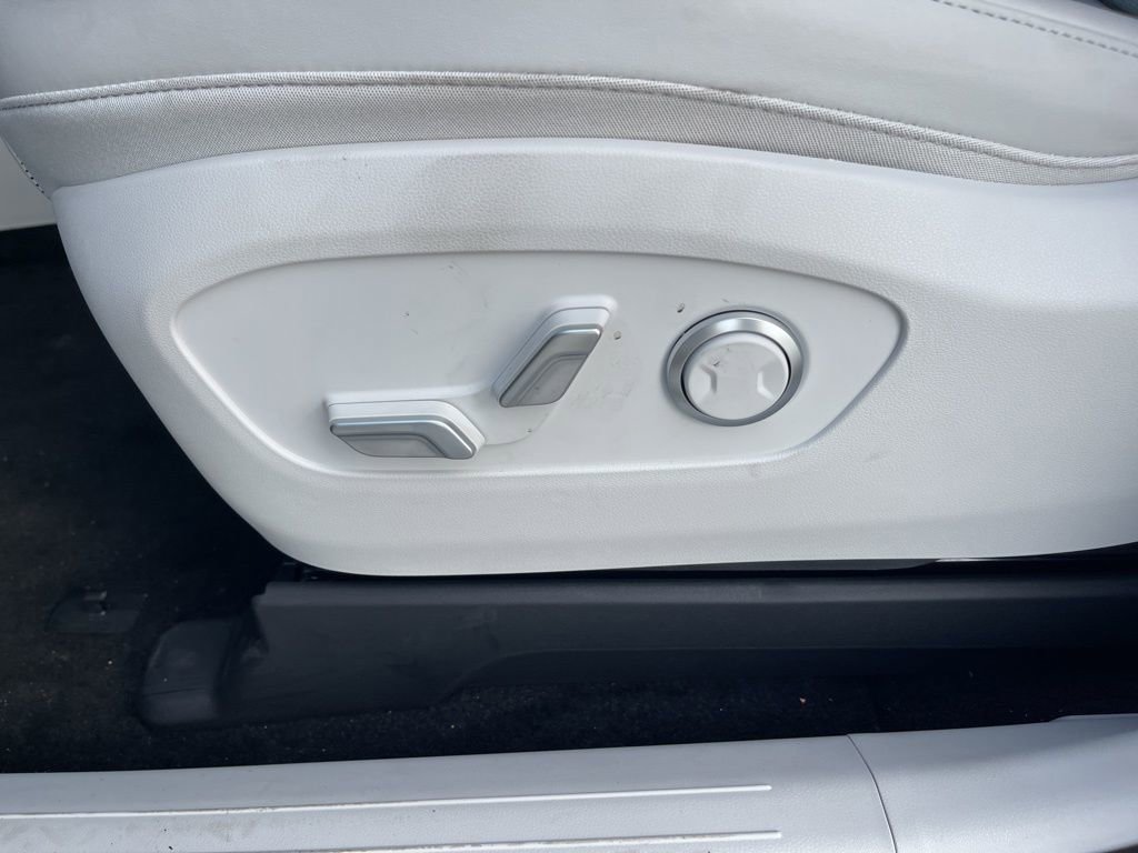 New 2026 Hyundai Ioniq 9 SEL image 19