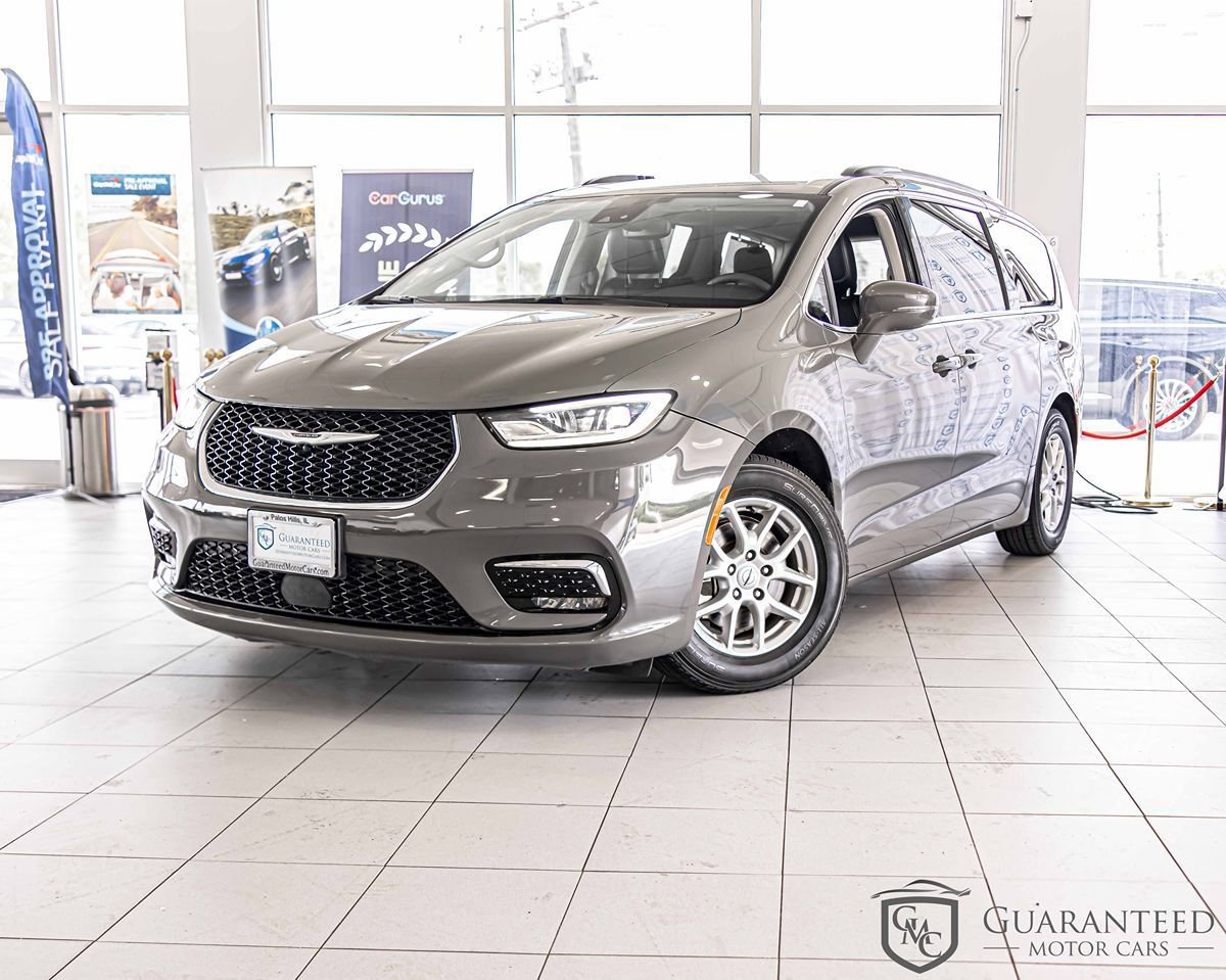 Used 2022 Chrysler Pacifica Touring-L FWD image 7