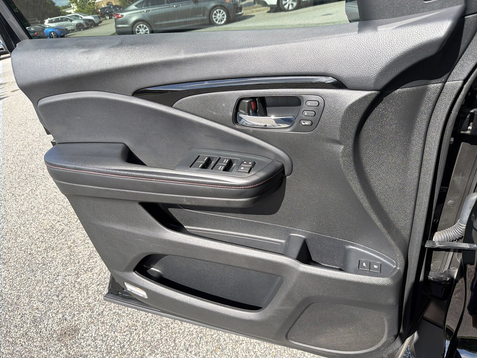 Used 2022 Honda Pilot Black Edition image 15