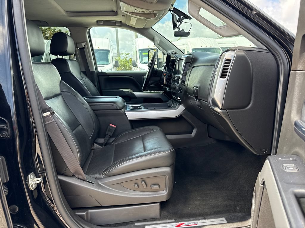 Used 2015 Chevrolet Silverado 2500 LTZ w/ Duramax Plus Package AWD/4WD image 28