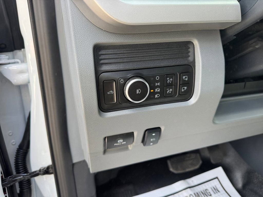 New 2026 Ford F550 4x4 Regular Cab Super Duty image 28