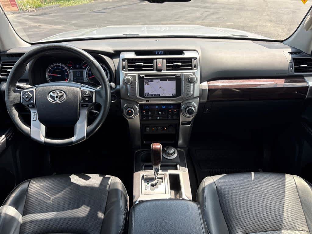 Used 2018 Toyota 4Runner Limited AWD/4WD image 10