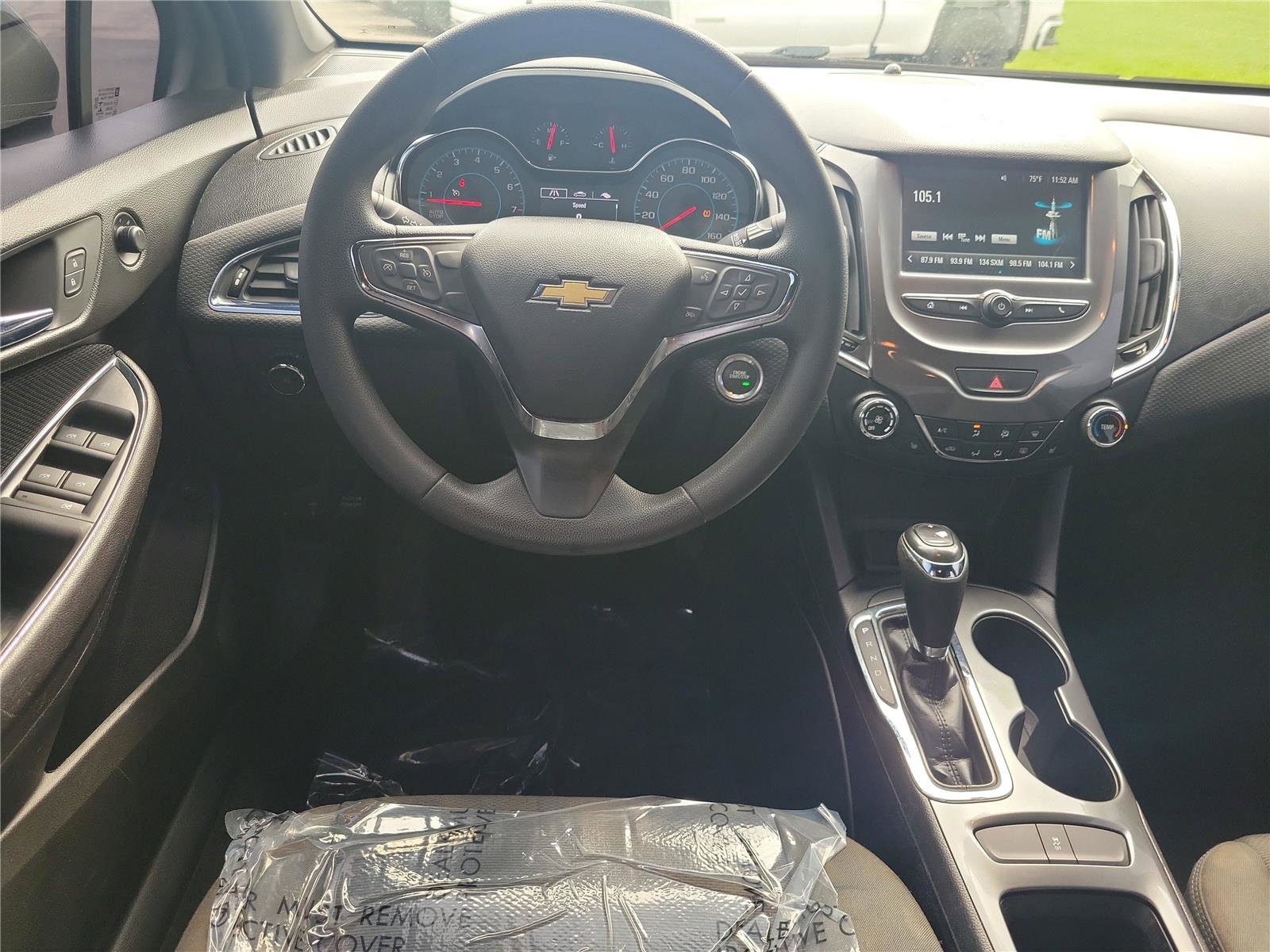 Used 2017 Chevrolet Cruze LT w/ Convenience Package image 10