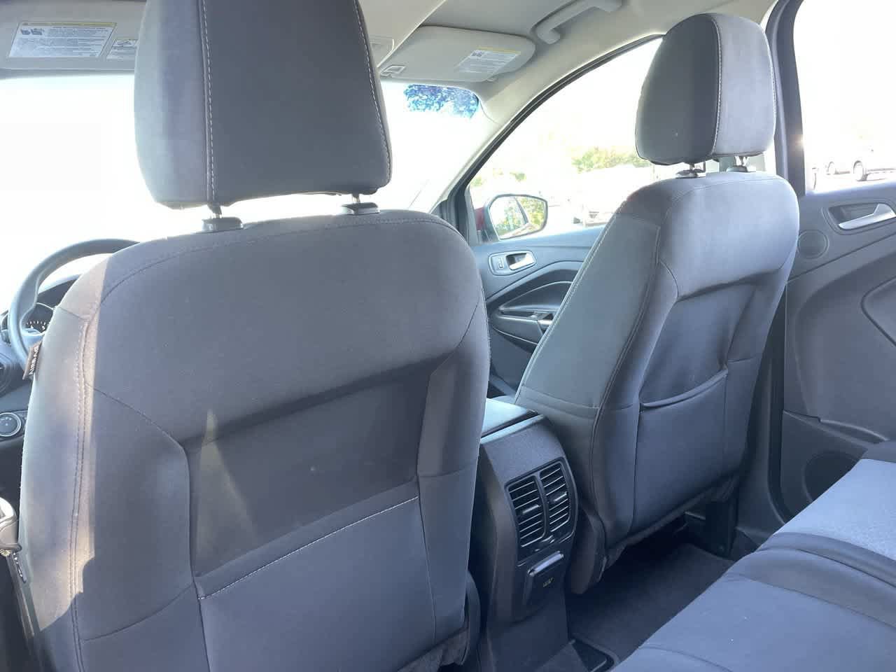 Used 2017 Ford Escape SE w/ Equipment Group 201A AWD/4WD image 19