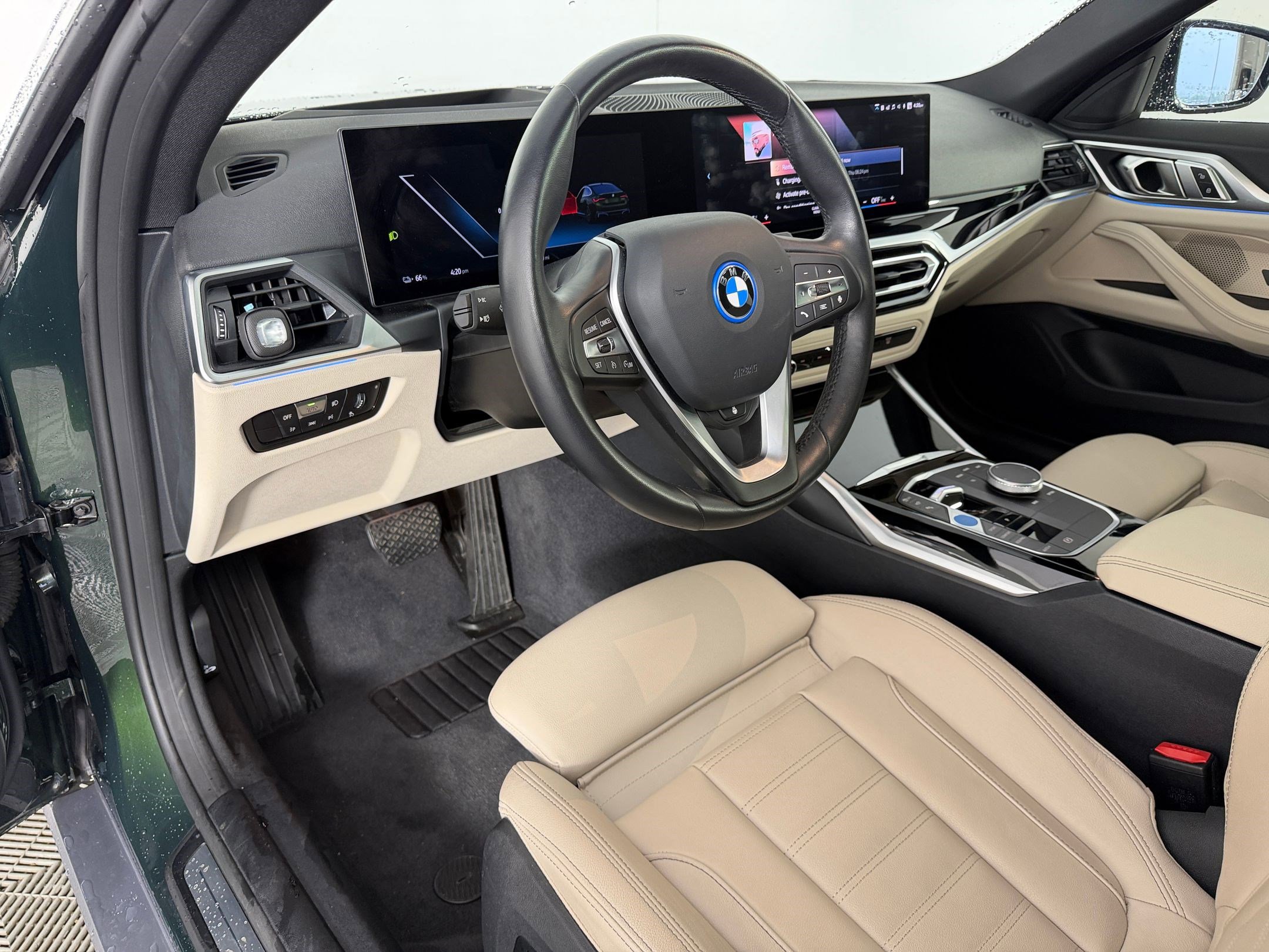 Used 2023 BMW i4 eDrive35 w/ Premium Package RWD image 4