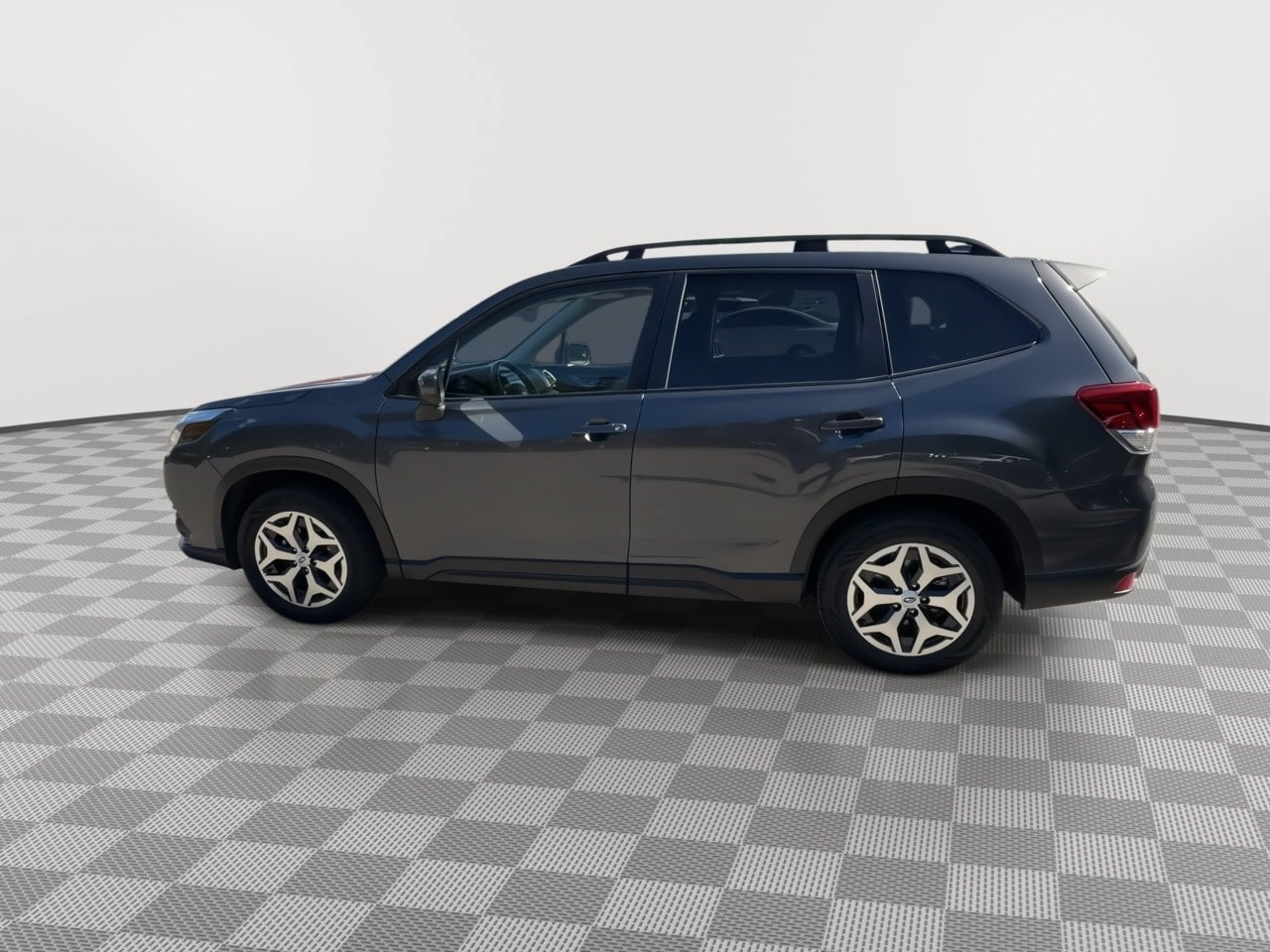 Used 2022 Subaru Forester Premium AWD/4WD image 5