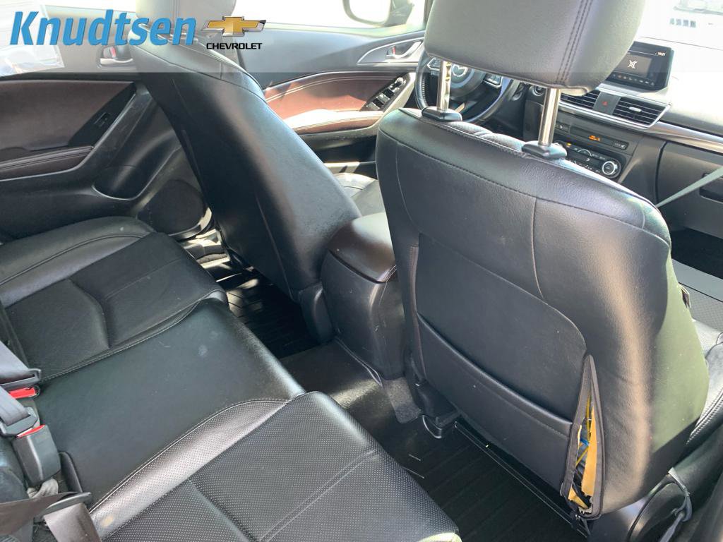Used 2017 MAZDA MAZDA3 Grand Touring w/ Premium Equipment Package FWD image 14