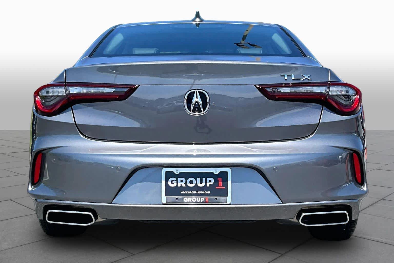 Used 2025 Acura TLX w/ Technology Package FWD image 5